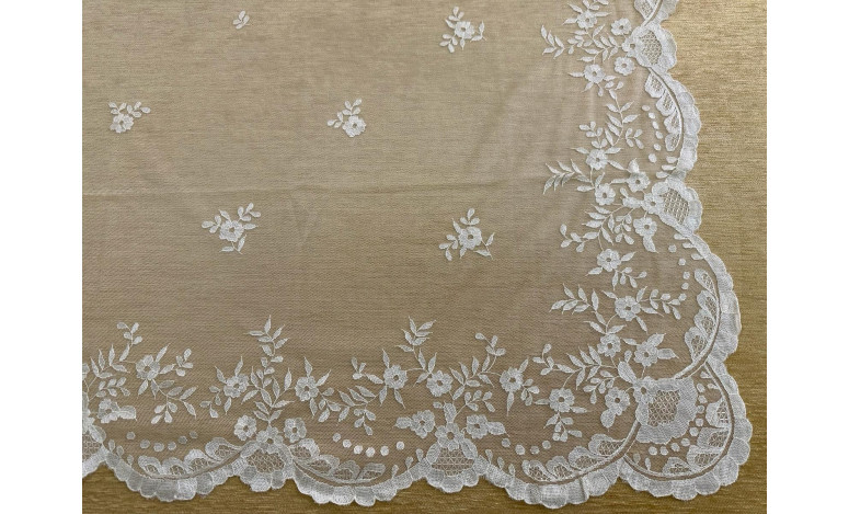 Mantilla mano seda