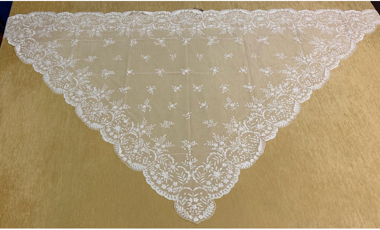 Mantilla infanta mano