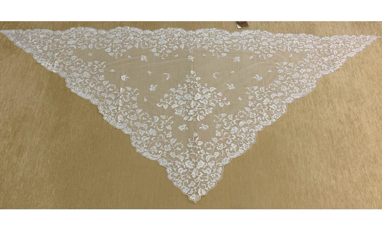 Mantilla infanta mano