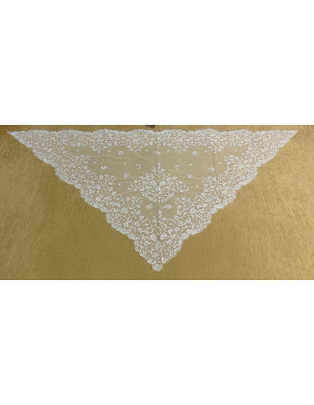 Mantilla infanta mano