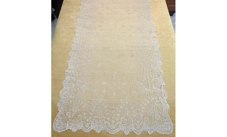 Mantilla mano seda 130*250