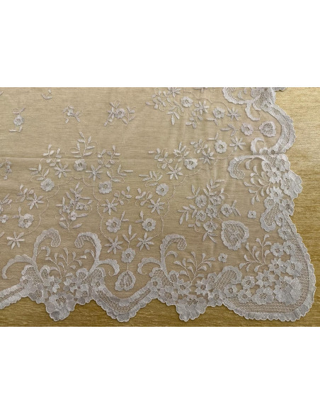 Mantilla mano seda 130*250