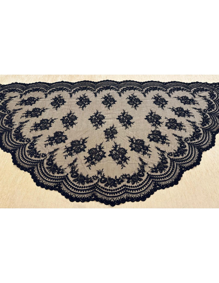 Mantilla media luna