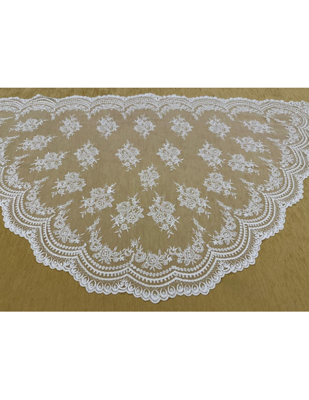Mantilla media luna