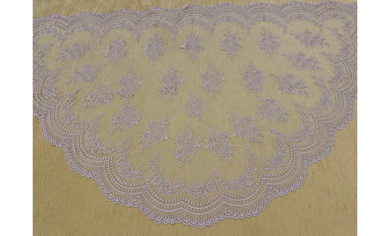 Mantilla media luna