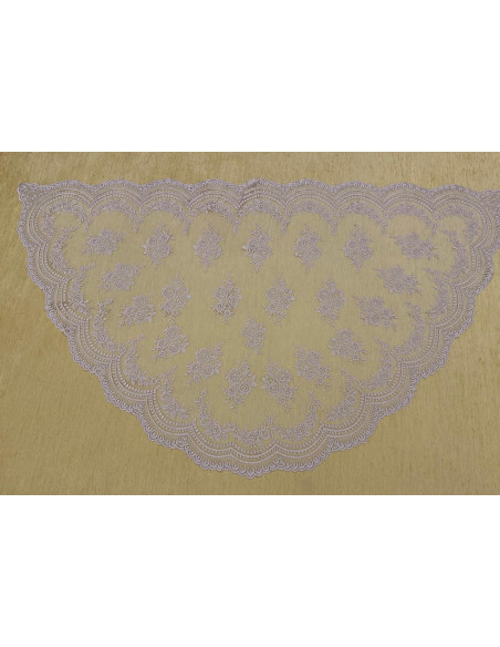Mantilla media luna