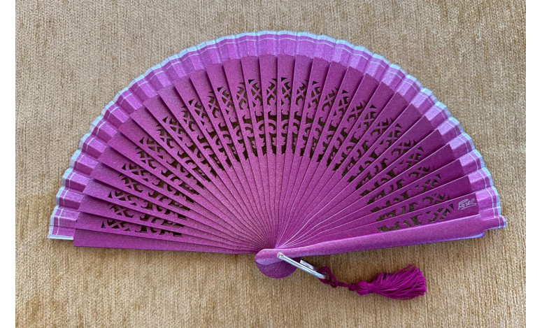 Abanico bolso calado