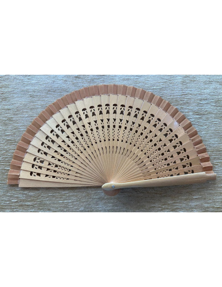 Abanico bolso calado