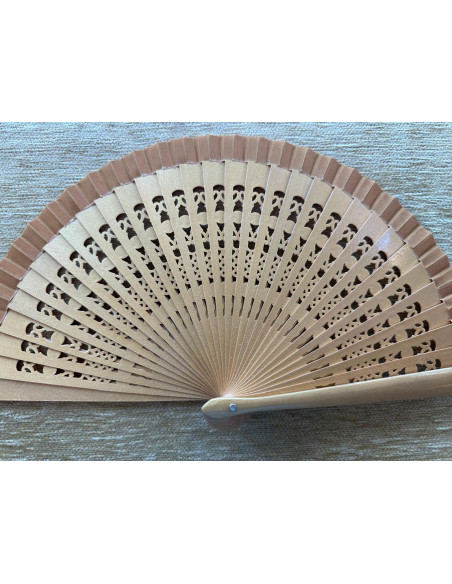 Abanico bolso calado