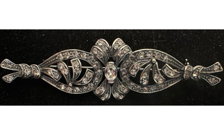 Broche mantilla rodio
