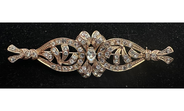 Broche mantilla rodio
