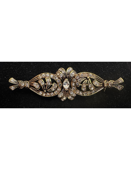 Broche mantilla rodio