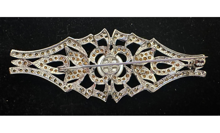 Broche mantilla rodio