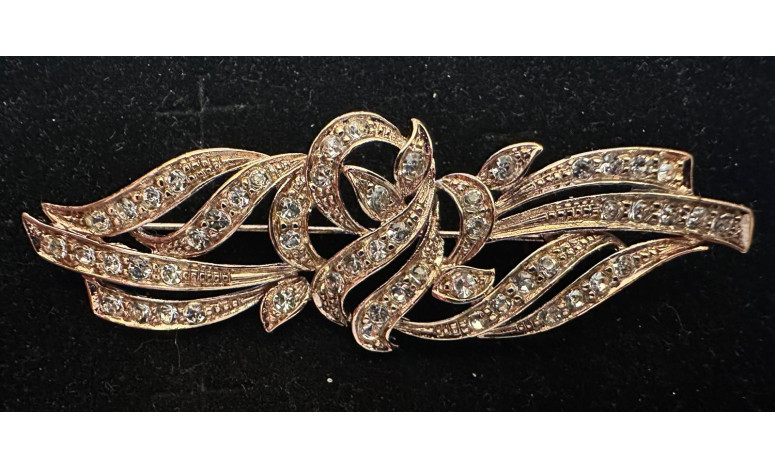 Broche mantilla rodio