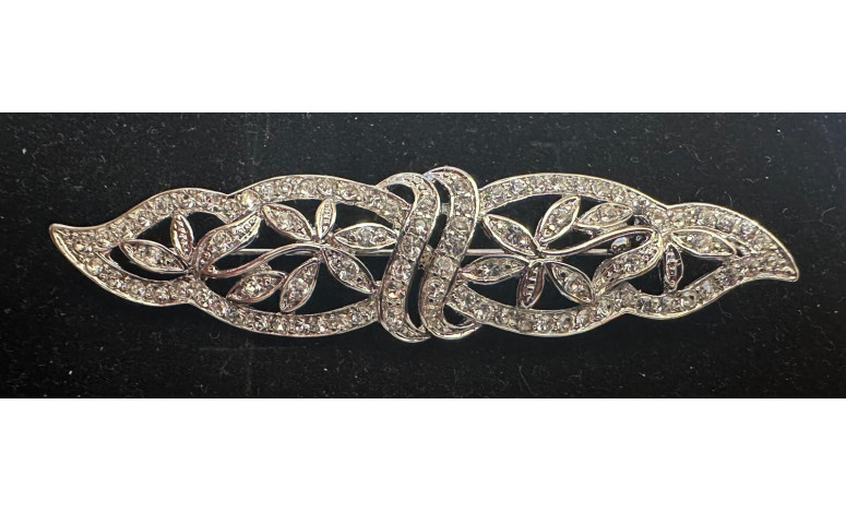 Broche mantilla rodio