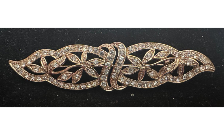 Broche mantilla rodio