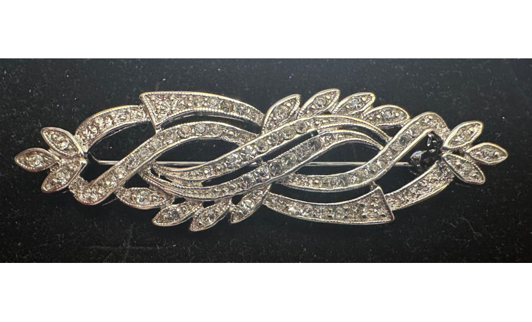 Broche mantilla rodio