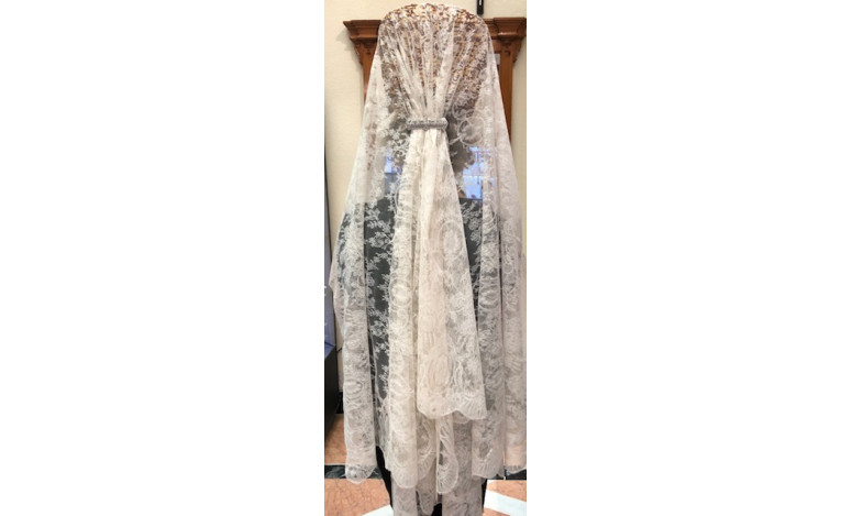 Mantilla máquina 120*240 chantilly