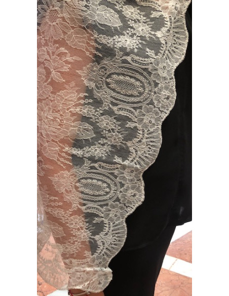 Mantilla máquina 120*240 chantilly