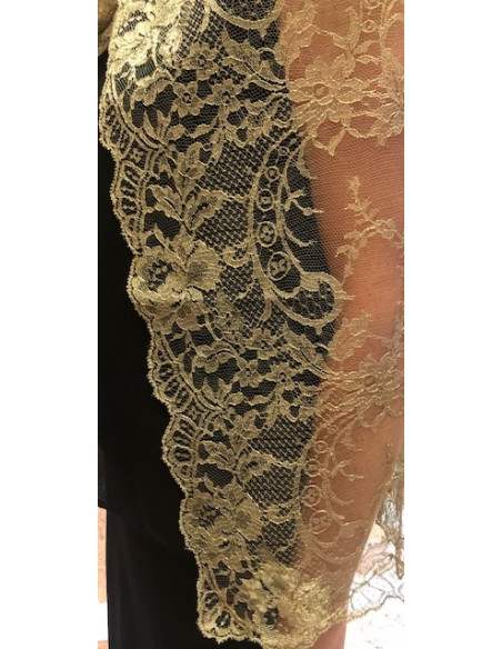 Mantilla chantilly oro viejo máquina