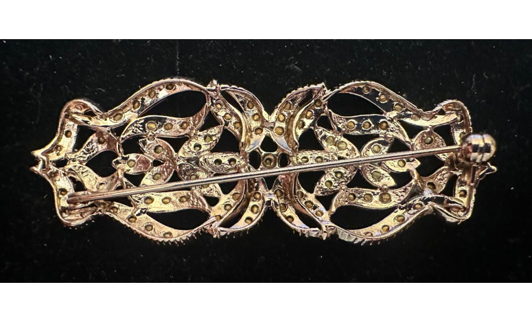Broche mantilla rodio