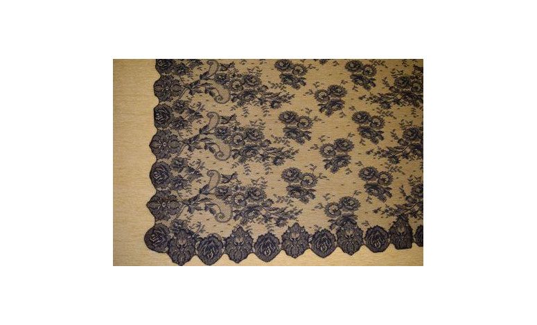 Mantilla chantilly máquina 100*220