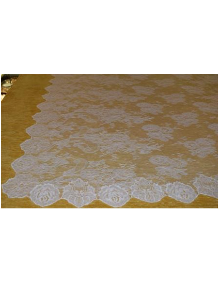 Mantilla chantilly máquina 100*220