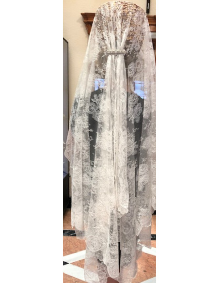 Mantilla chantilly máquina 100*220