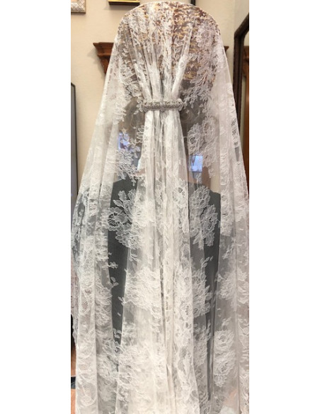 Mantilla chantilly máquina 100*220