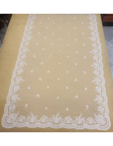 Mantilla bordada a mano en seda 130*240