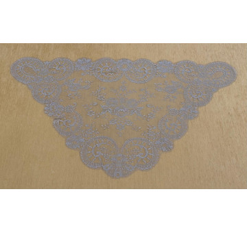 Mantilla triangular metalizada 60*115 2