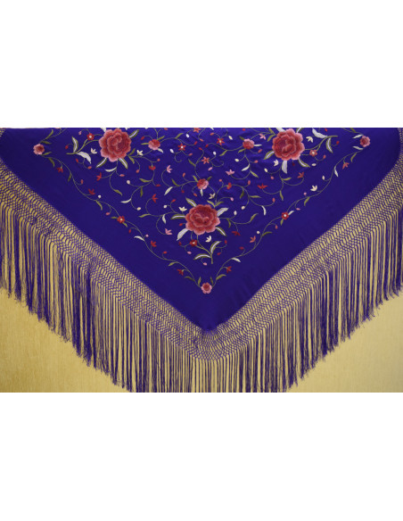 Mantón bordado a mano en seda 115 cm