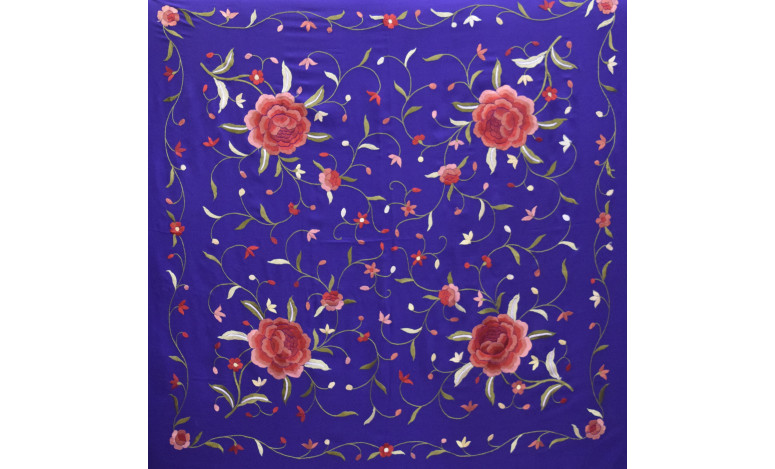 Mantón bordado a mano en seda 115 cm
