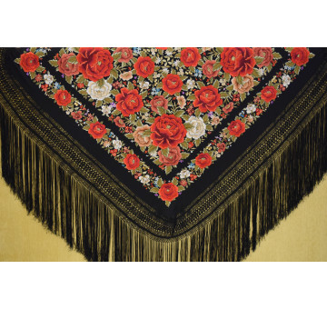 Mantón bordado a mano en seda 140 cm