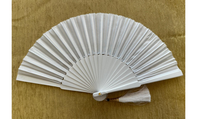 Abanico seda liso con funda
