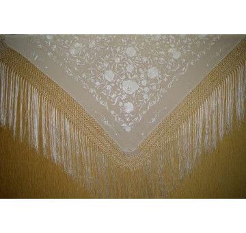 Mantón bordado a mano en seda 100 cm 2