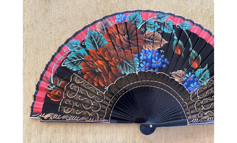 Abanico rosas calado