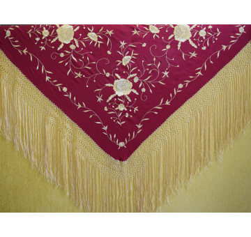 Mantón bordado a mano en seda 115 cm 2