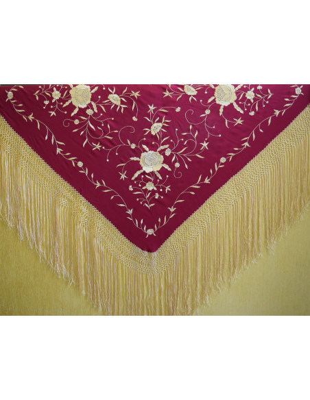 Mantón bordado a mano en seda 115 cm
