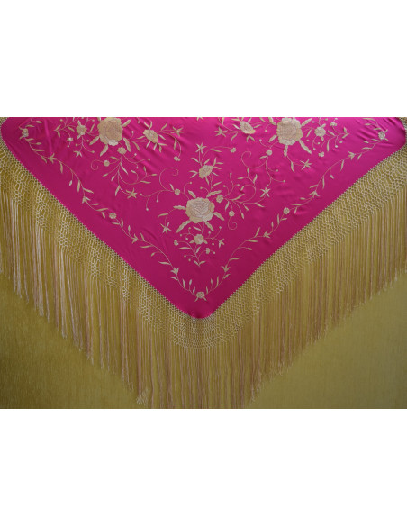 Mantón bordado a mano en seda 115 cm