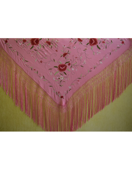Mantón bordado a mano en seda 115 cm