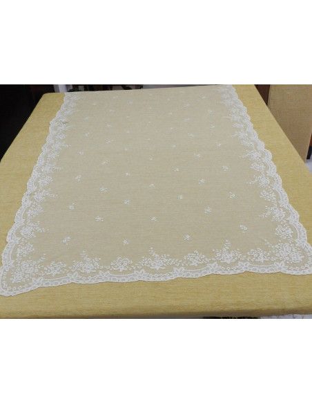 Mantilla bordada a mano en seda 130*240