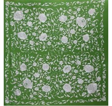 Mantón bordado a mano en seda 100 cm 2