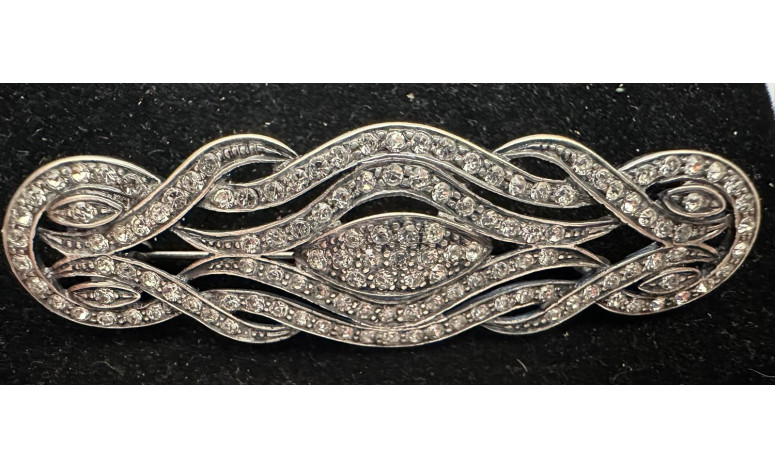 Broche mantilla rodio