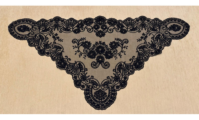 Mantilla triangular 60*120