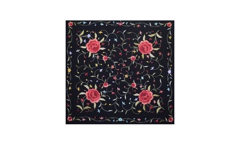 Mantón bordado a mano en seda 115 cm