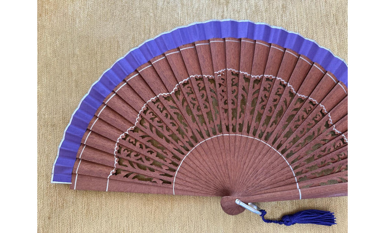 Abanico liso madera calada