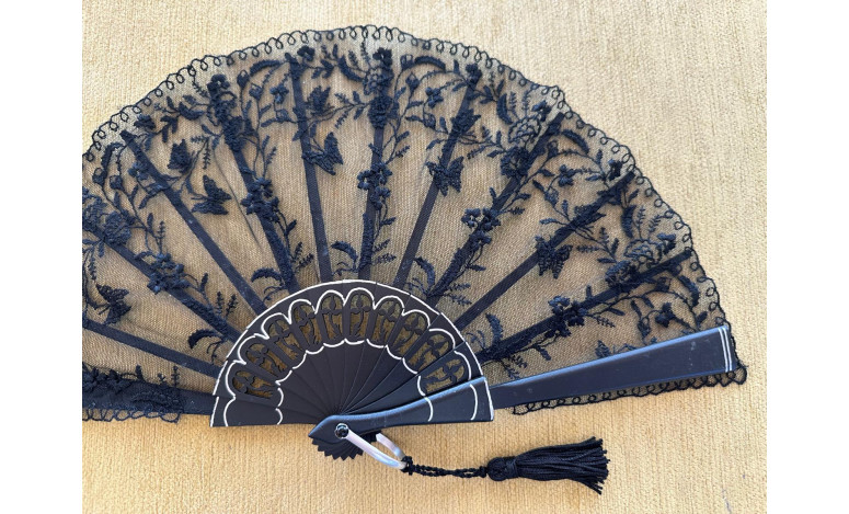 Abanico bolso encaje negro