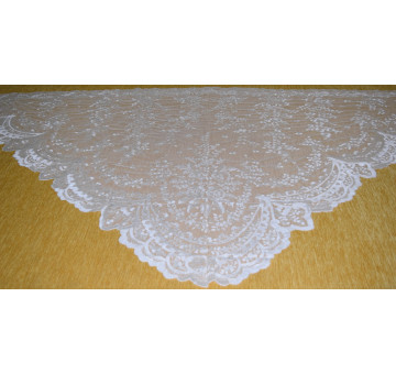 Mantilla mano infanta 115*210