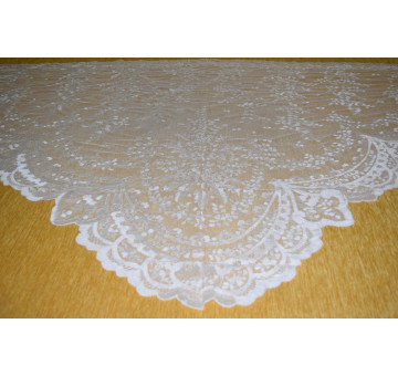 Mantilla mano infanta 115*210 2